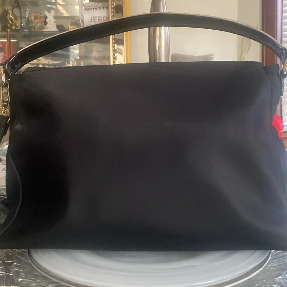 KATE SPADE Nylon bag w/patent leather trim! EUC! - Picture 4 of 16